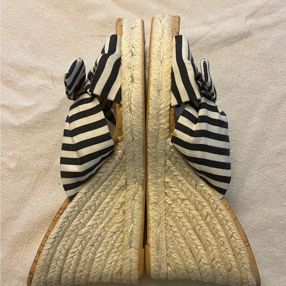 💁‍♀️Chico’s Nautical Wedges - Picture 3 of 5